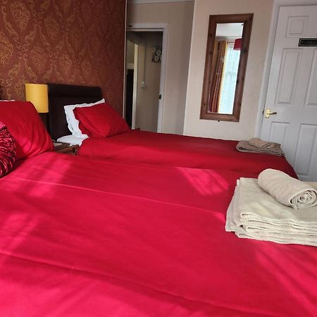 Twin Palms Guesthouse Great Yarmouth Exteriör bild