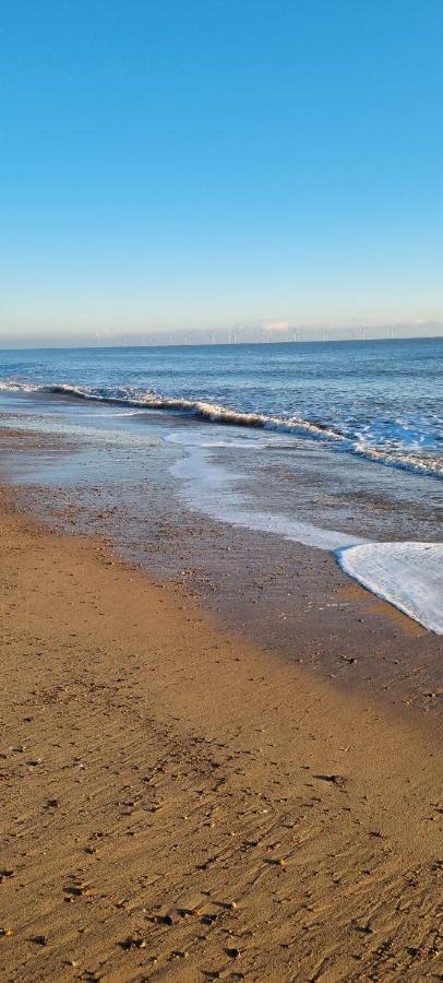 Twin Palms Guesthouse Great Yarmouth Exteriör bild