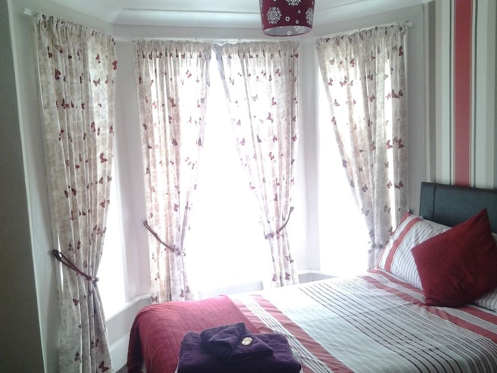 Twin Palms Guesthouse Great Yarmouth Exteriör bild