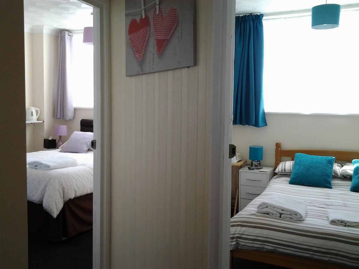 Twin Palms Guesthouse Great Yarmouth Exteriör bild