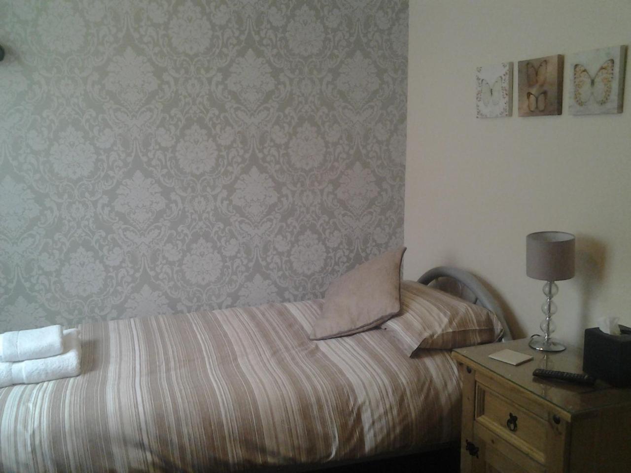 Twin Palms Guesthouse Great Yarmouth Exteriör bild