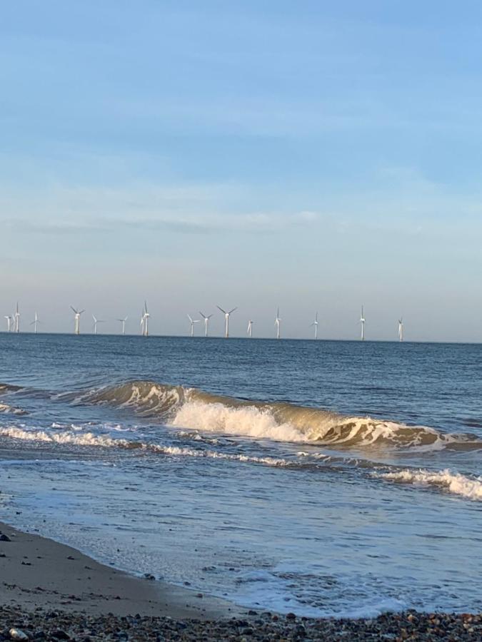 Twin Palms Guesthouse Great Yarmouth Exteriör bild