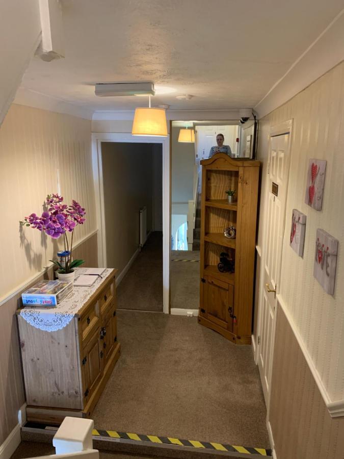 Twin Palms Guesthouse Great Yarmouth Exteriör bild